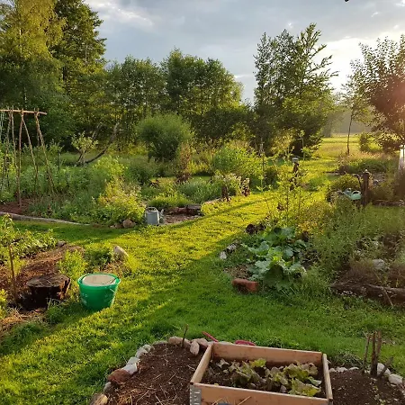 Le Jardin Des Gouttes Bed & Breakfast Rougegoutte
